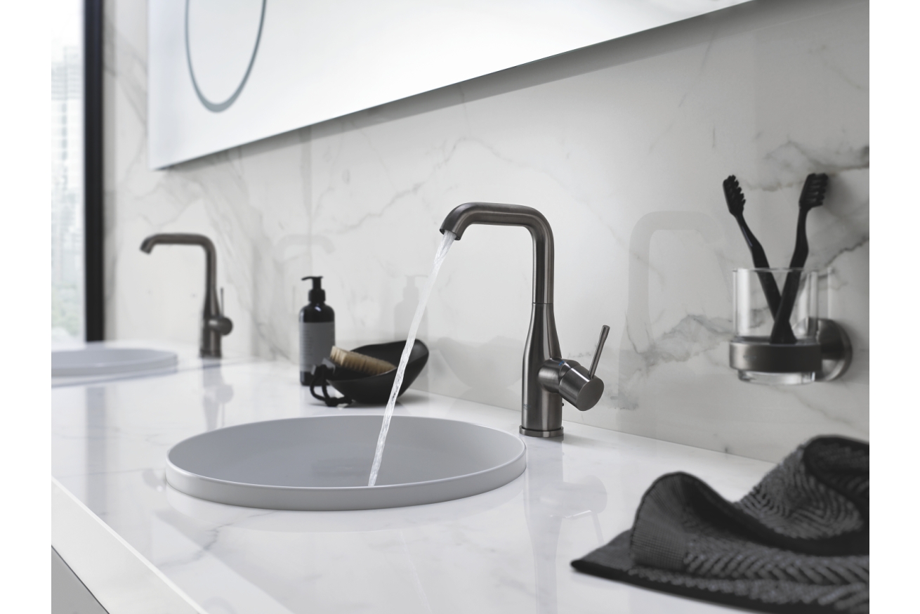 Смеситель для раковины GROHE Essence с донным клапаном, L-Size, темный графит матовый (24174AL1)