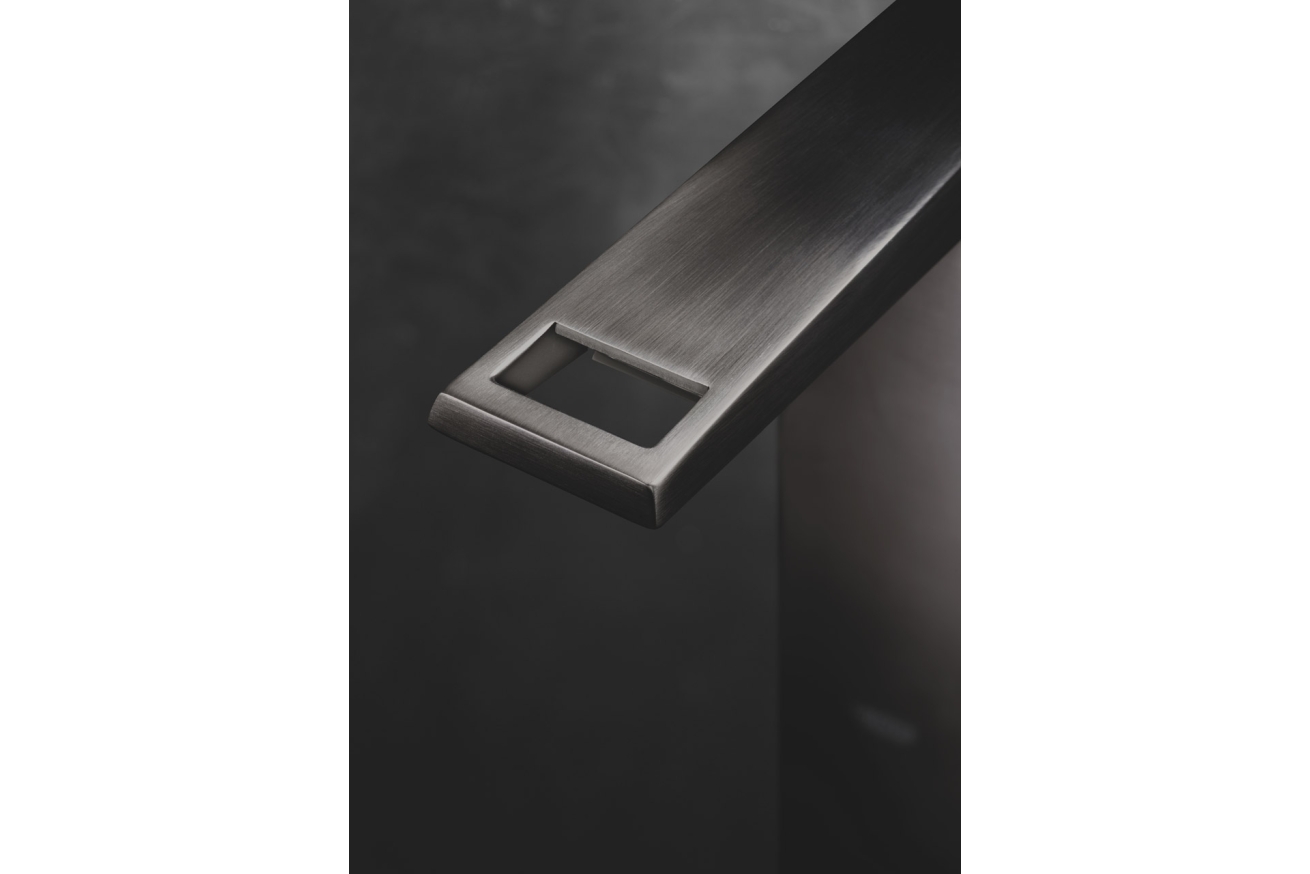 Смеситель для раковины GROHE Allure Brilliant на 3 отверстия, с донным клапаном и высоким изливом, темный графит матовый (20344AL0)