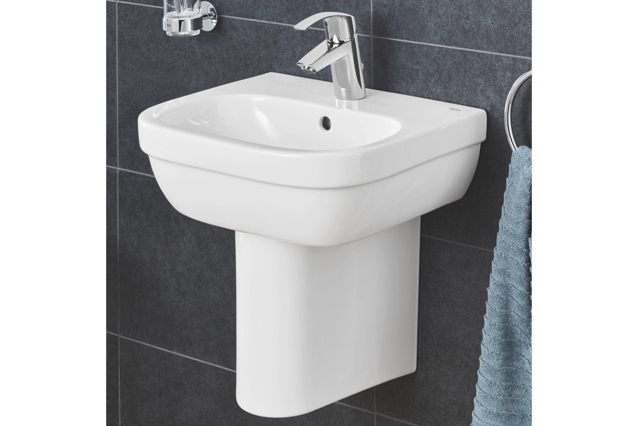 Набор для ванной комнаты: Смеситель для раковины GROHE Eurosmart New и мини-раковина GROHE Euro Ceramic 45 см (NC0008)