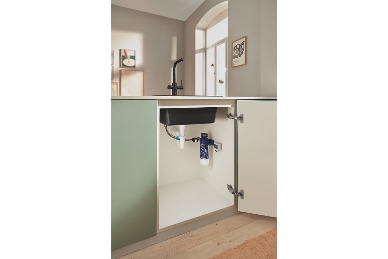 Смеситель для кухни GROHE Blue Pure Minta c вытяжным изливом, функцией фильтрации, без фильтра в комплекте, фантомный черный (30590KF0)