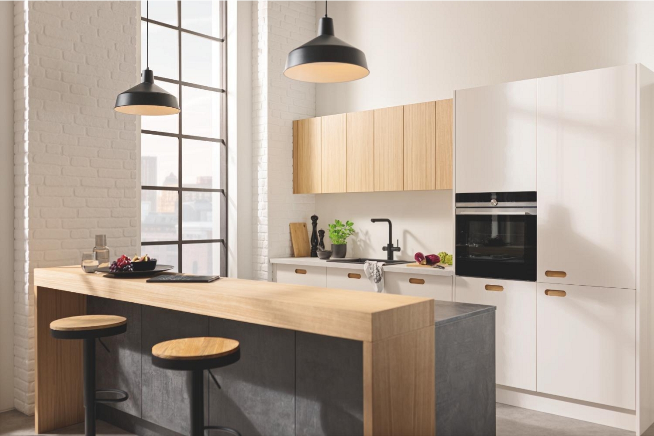 Смеситель для кухни GROHE Blue Pure Minta c вытяжным изливом, функцией фильтрации, без фильтра в комплекте, фантомный черный (30590KF0)