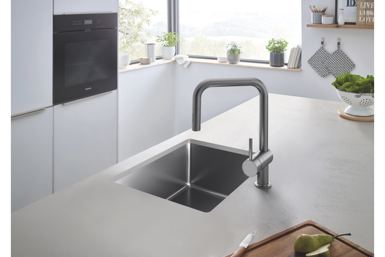 Смеситель для кухни GROHE Minta с вытяжным душем, U-образный излив, темный графит матовый (32322AL2)