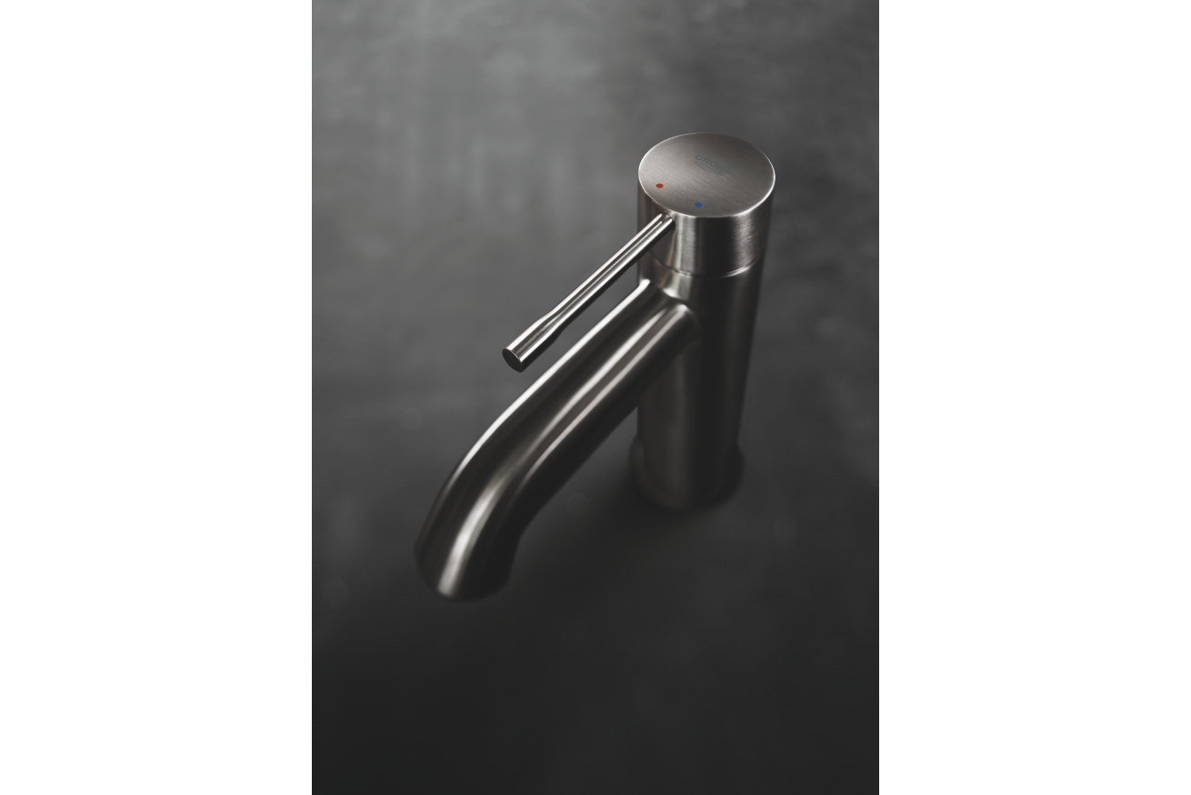 Смеситель для раковины GROHE Essence с донным клапаном, S-size, темный графит матовый (24171AL1)