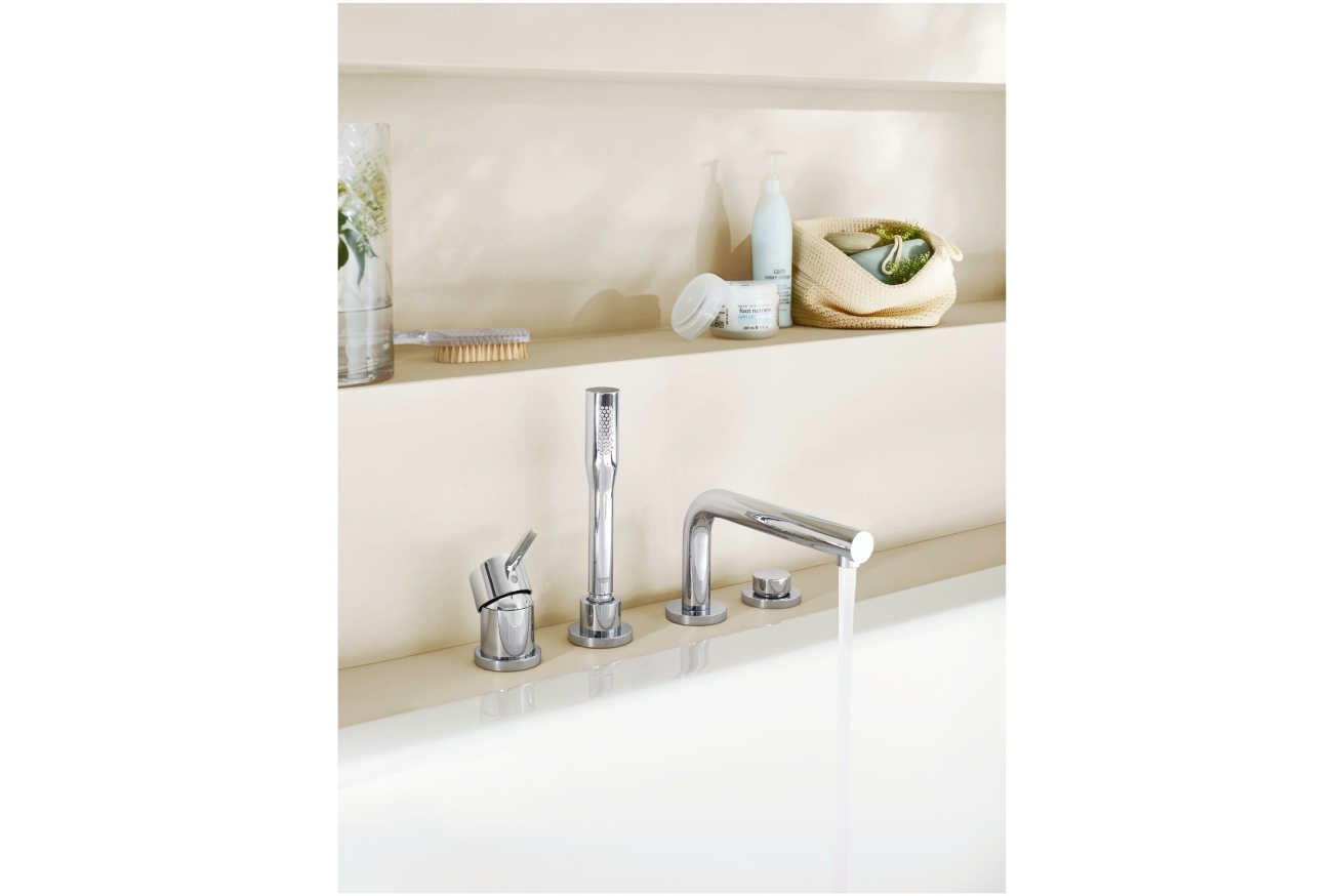 Смеситель для ванны GROHE Essence на 4 отверстия, на край ванны, хром (19578001)