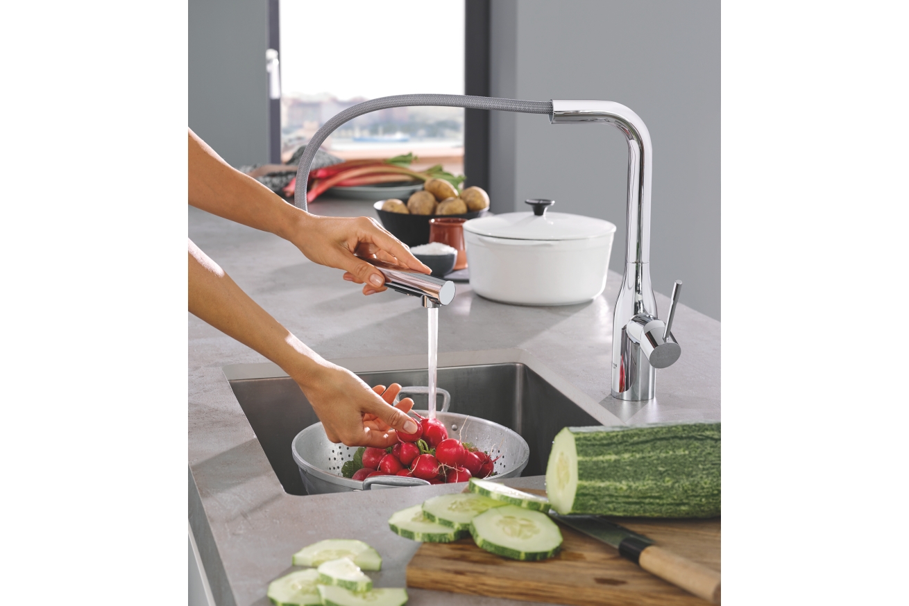 Смеситель для кухни GROHE Essence с вытяжным изливом 2jet, хром (30504000)