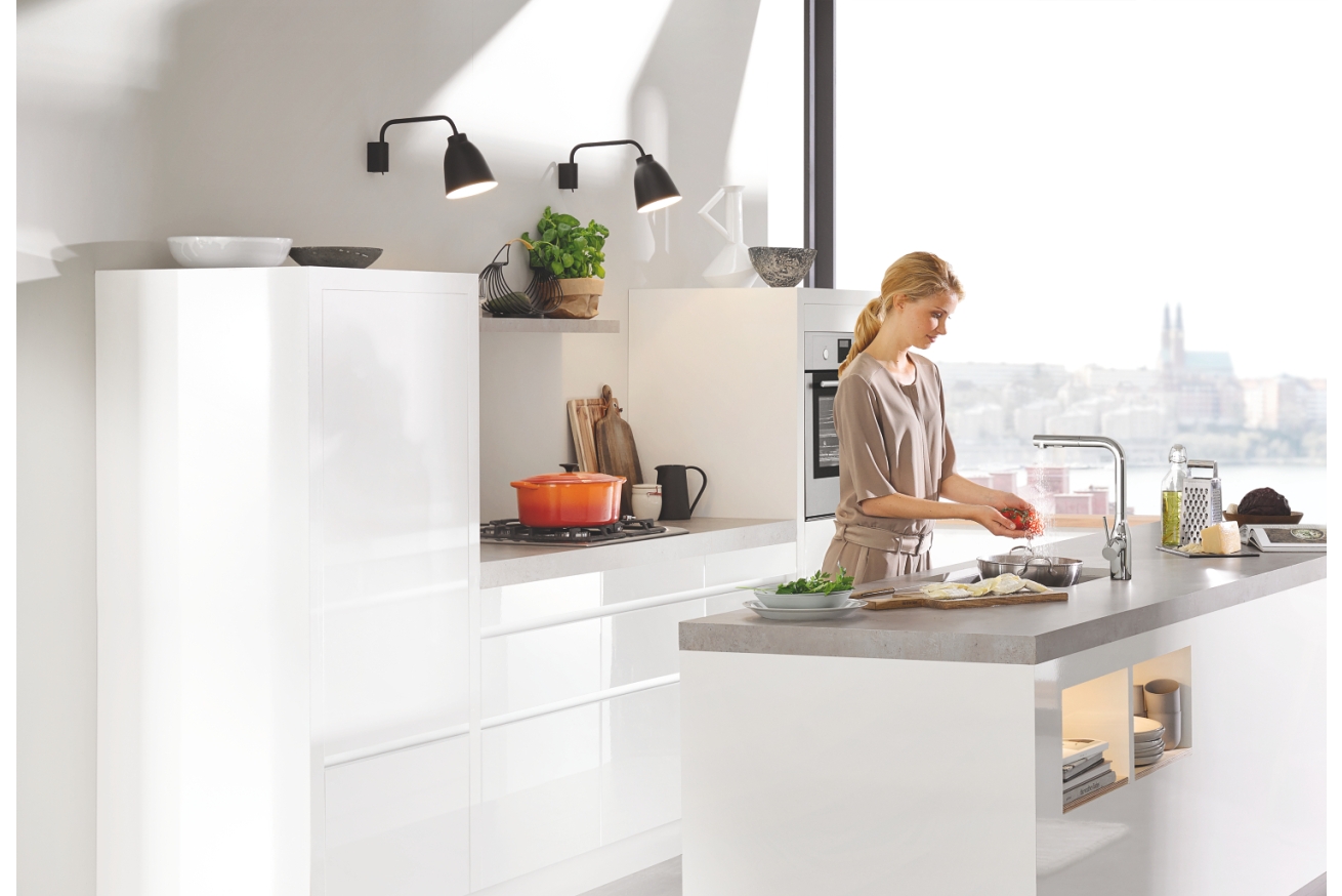 Смеситель для кухни GROHE Essence с вытяжным изливом 2jet, хром (30504000)