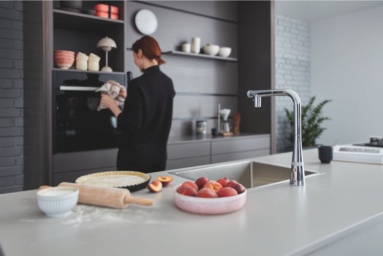 Смеситель для кухни GROHE Zedra SmartControl с вытяжным изливом 2jet, хром (31886000)