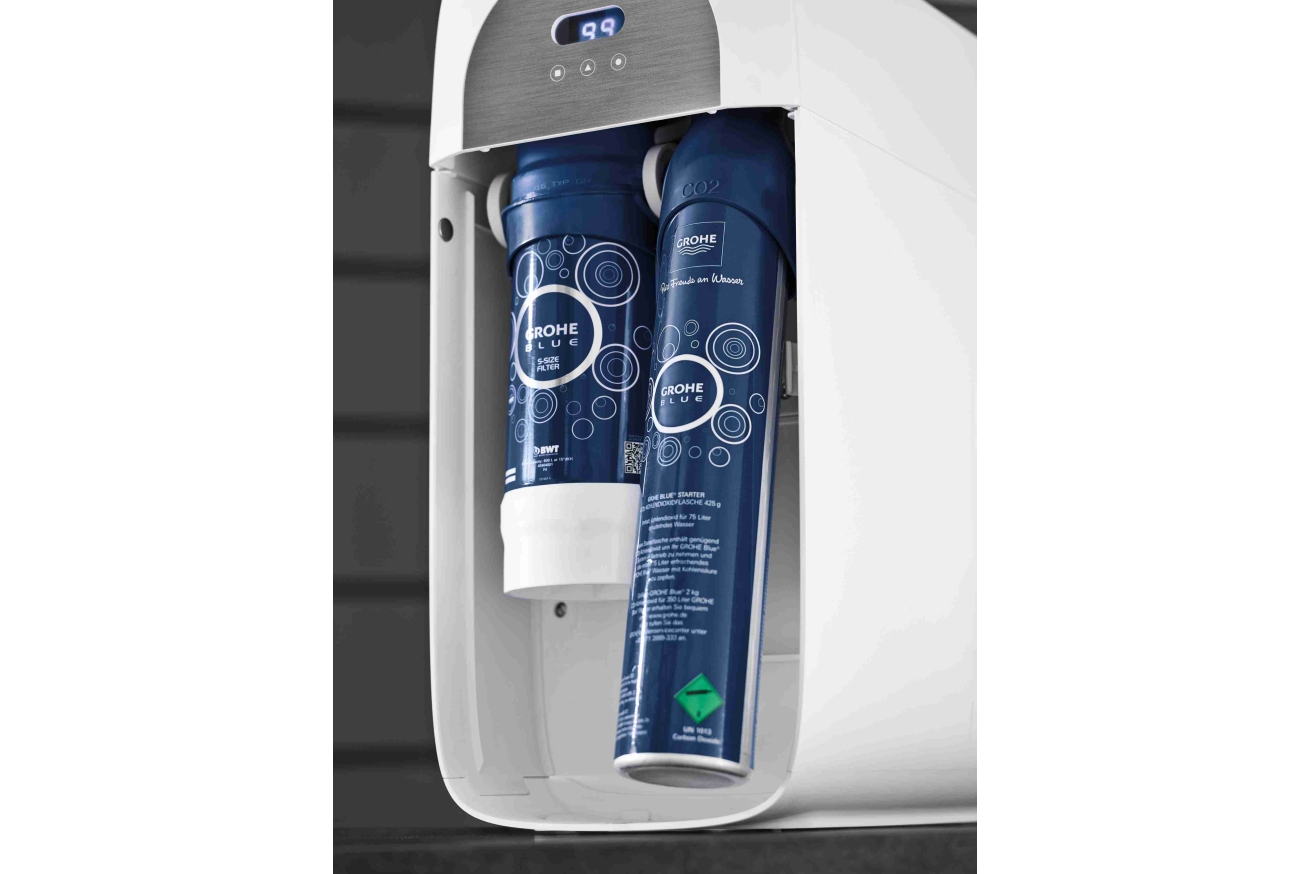 Смеситель для кухни GROHE Blue Home с системой фильтрации, охлаждения и газирования воды, Wi-Fi, темный графит матовый (31455AL1)